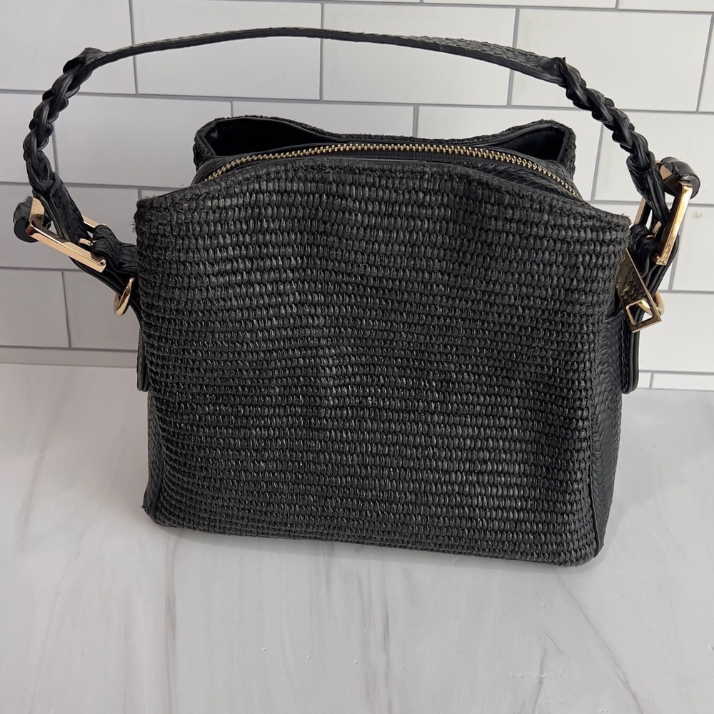 SAUNDRA ROBERTS SQUARED LEATHER TRIMMED WICKER CROSSBODY SATCHEL BLACK